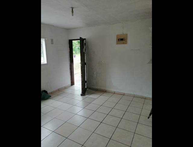 2 BEDROOM APARTMENT FOR SALE IN SUNFORD